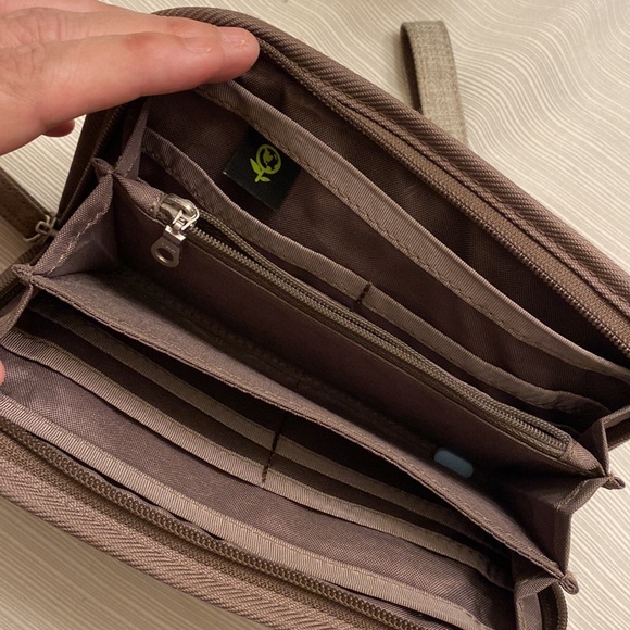 REI Bags Rei Wallet Good For Travel Or Outdoors Poshmark